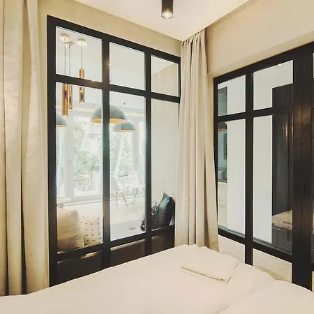 Grand Apartment *